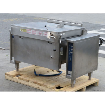 Electrolux 583402 Gas Tilting Pressure Braising Pan 40 Gallon, Used Good Condition image 1