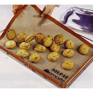 Demarle Silpat Non-Stick Baking Mat, 8-1/8" x 11-11/16" (Quarter Size) image 1