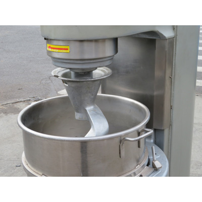 Hobart 80 Quart M802 Mixer with Attachment Hub, Single Phase, Used Excellent Condition image 4