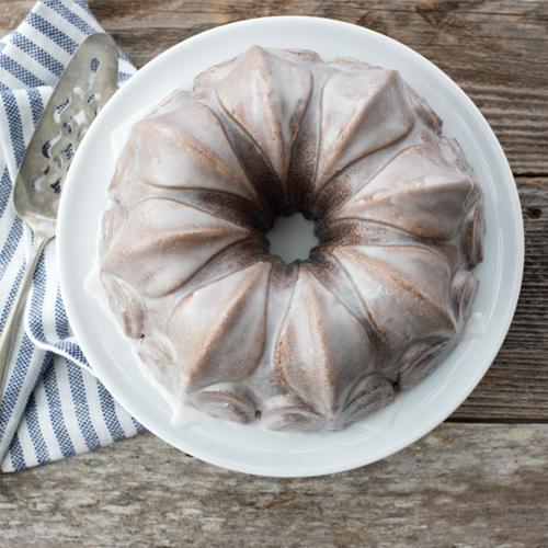 Nordic Ware Fleur De Lis Bundt Pan, 10 Cup  image 3