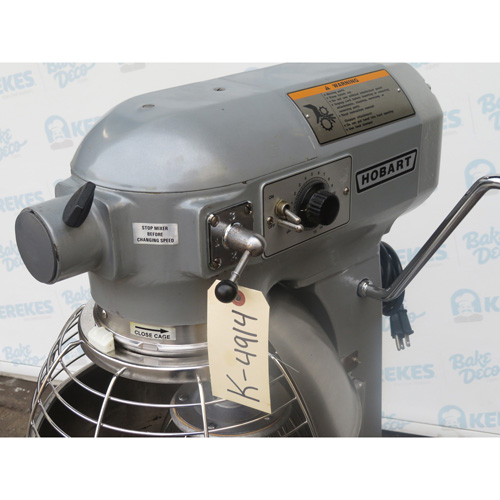 Hobart 20 Quart Mixer A200 Floor Model, Used Excellent Condition Mixers