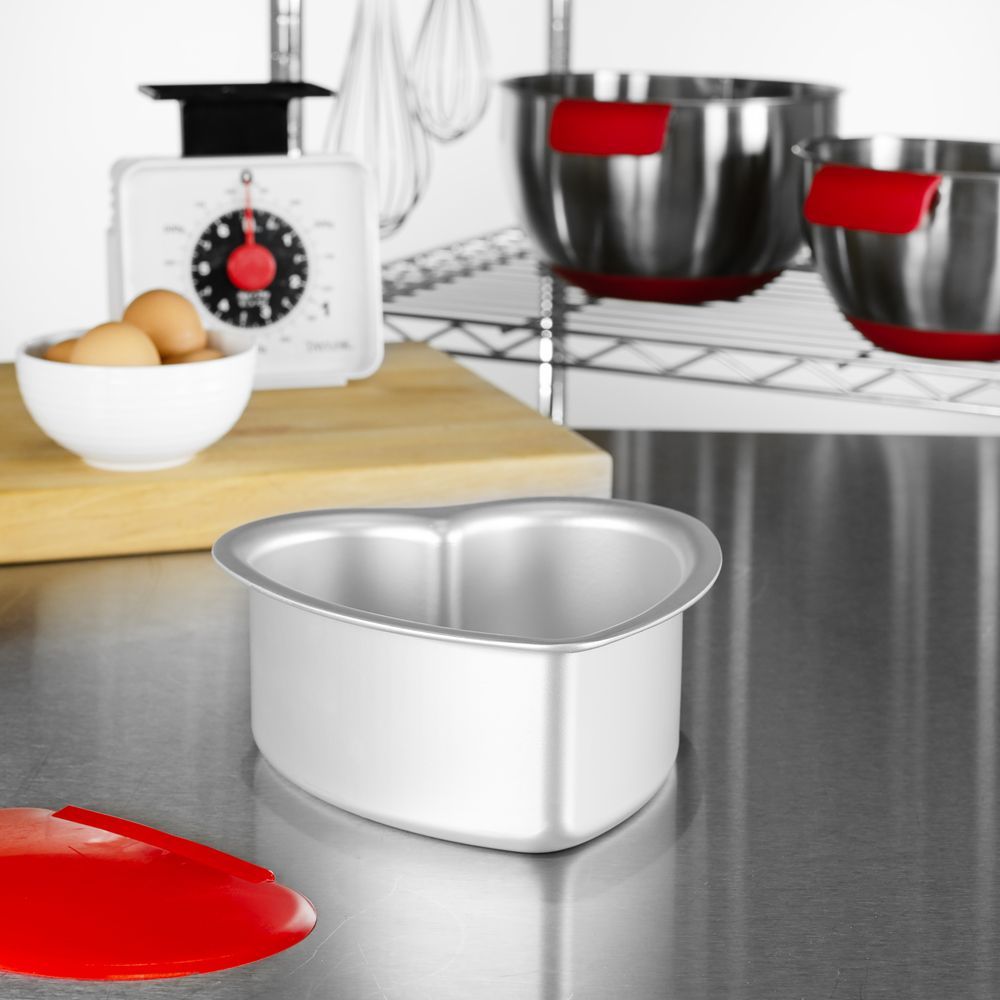Fat Daddios PHT-63 Anodized Aluminum Heart Cake Pan 6" x 3" Deep image 2