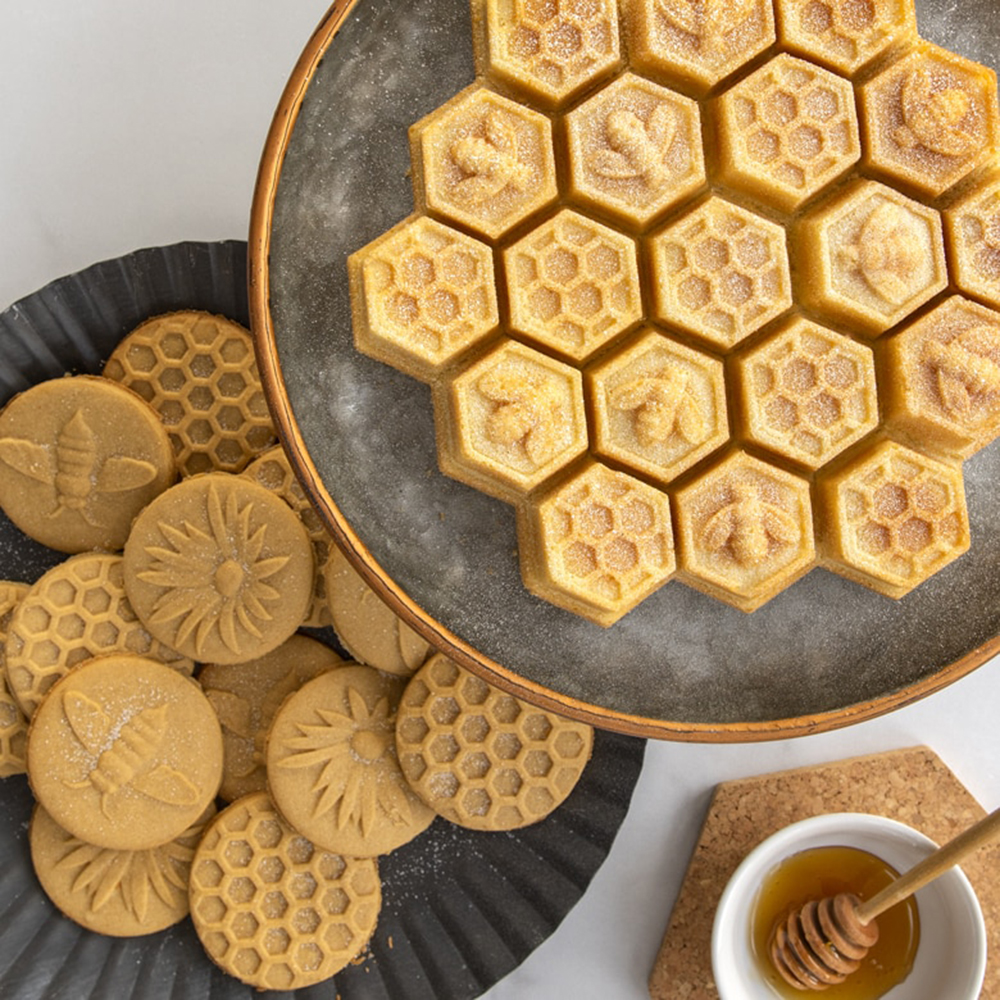 Nordic Ware 01250 Honey Bee Cookie Stamps, Set of 3 image 3