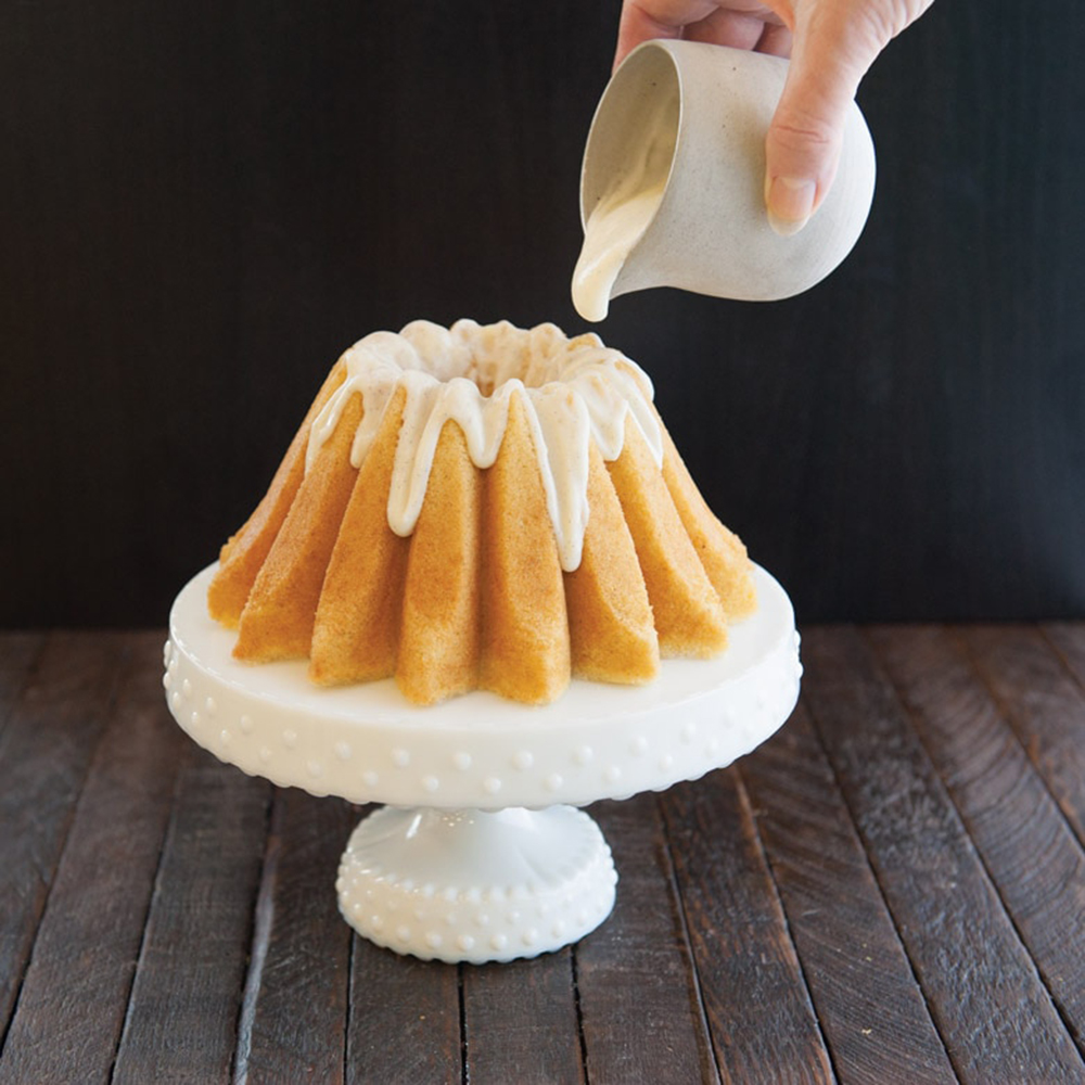 Nordic Ware 84177 Lotus Bundt Pan Bundt Baking Pans