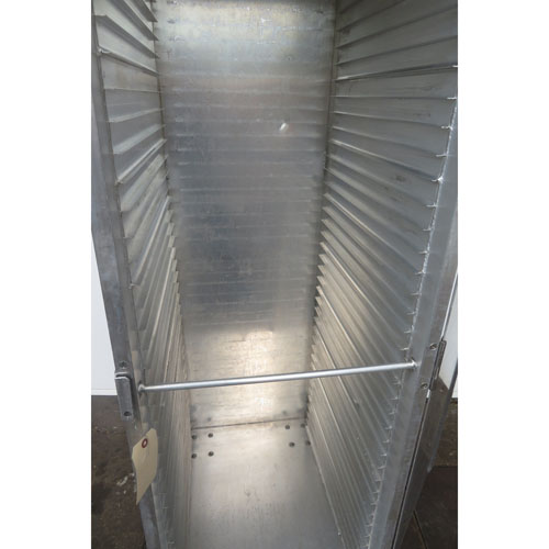 WinHolt EC1840-C Enclosed Pan Rack Cabinet, Used Very Good Condition image 3