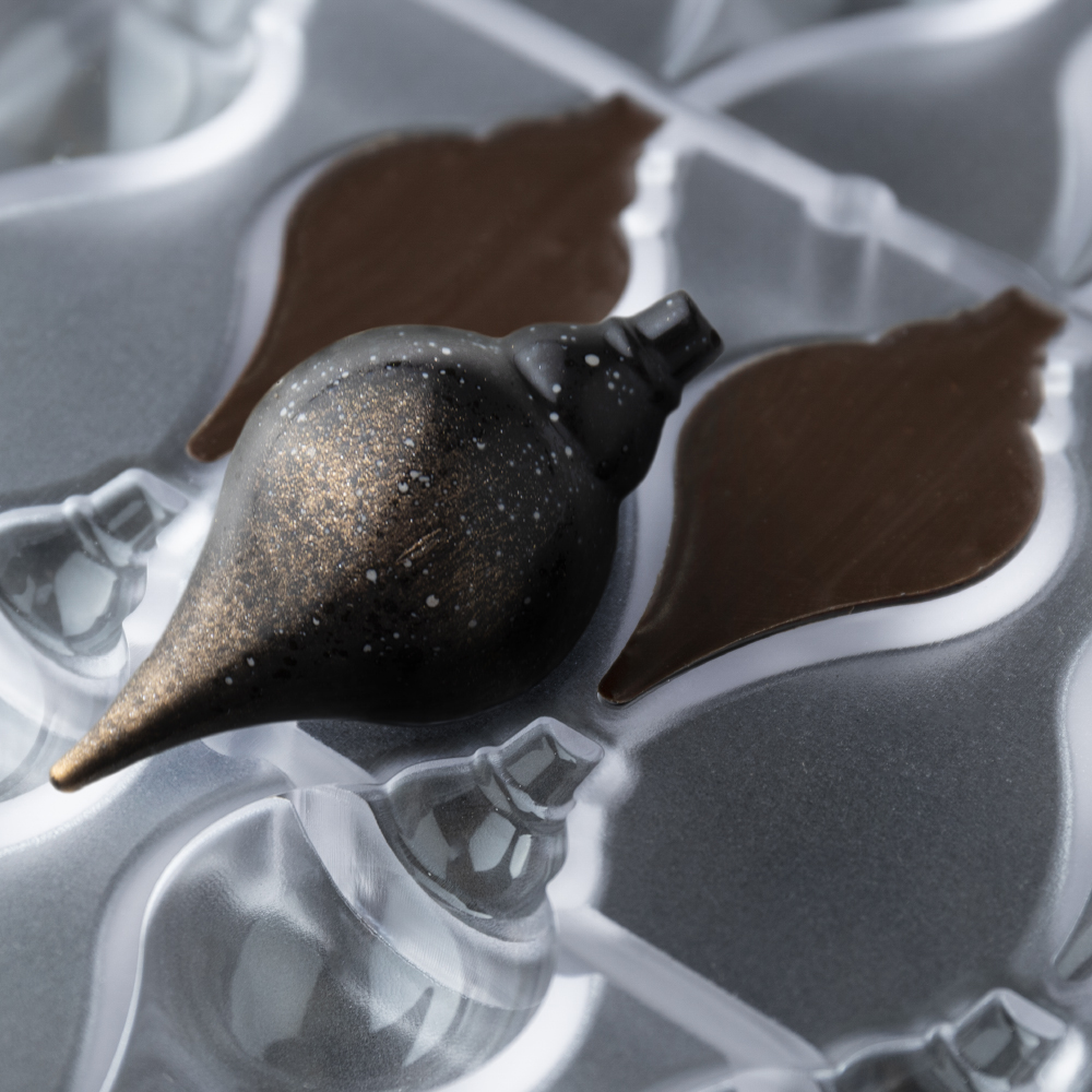 Greyas Polycarbonate Chocolate Mold, Elongated Ornament by Luis Amado, 16 Cavities image 5