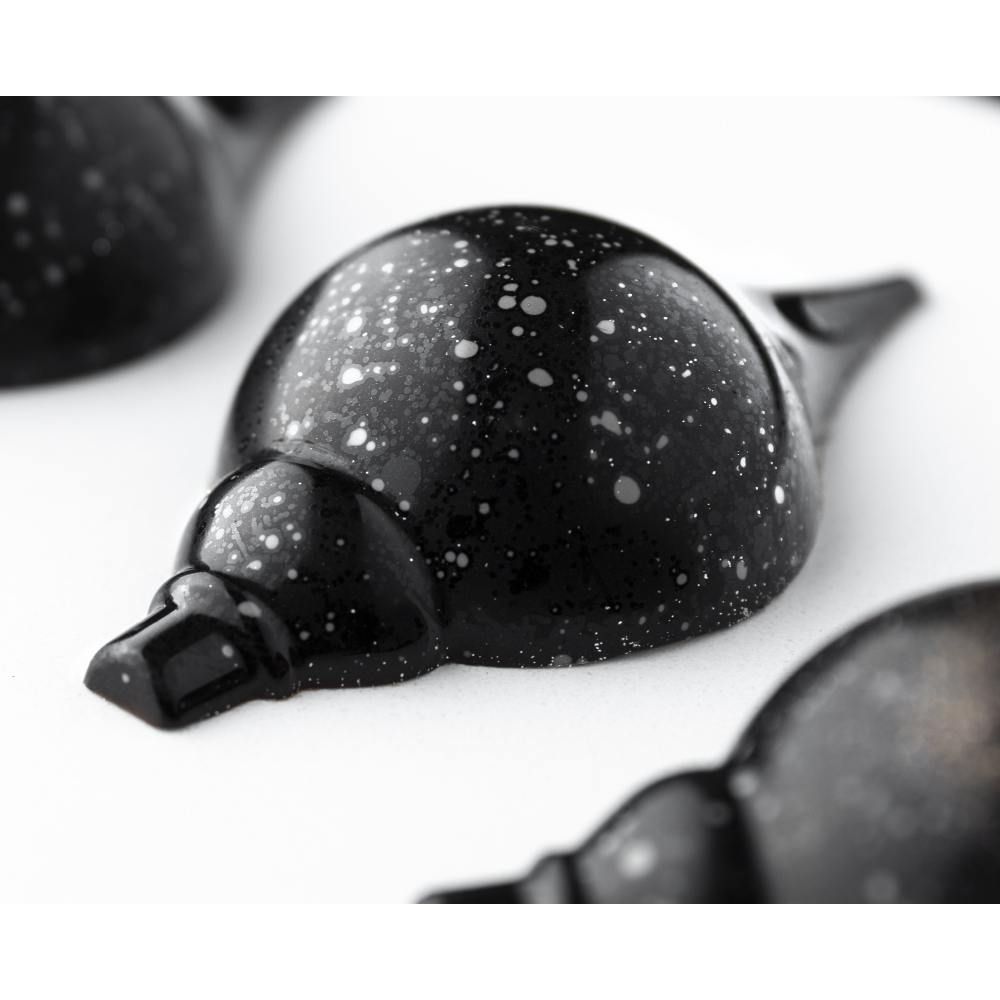 Greyas Polycarbonate Chocolate Mold, Elongated Ornament by Luis Amado, 16 Cavities image 6
