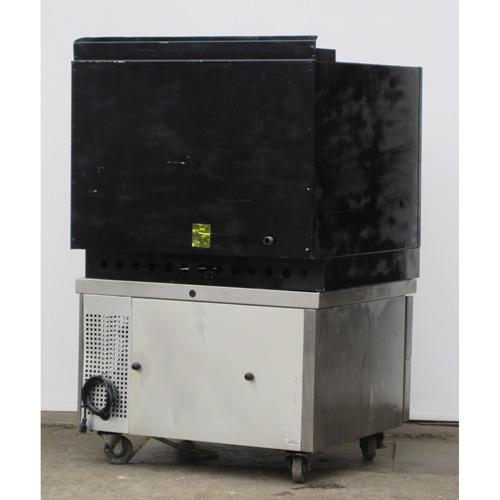 Montague C36 Broiler On True Refrigerated Chef Base, Used Excellent Condition image 5
