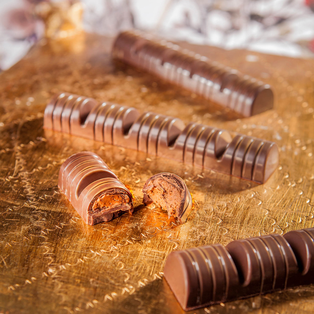 Chocolate World Polycarbonate Chocolate Mold, Bar, 9 Cavities image 1