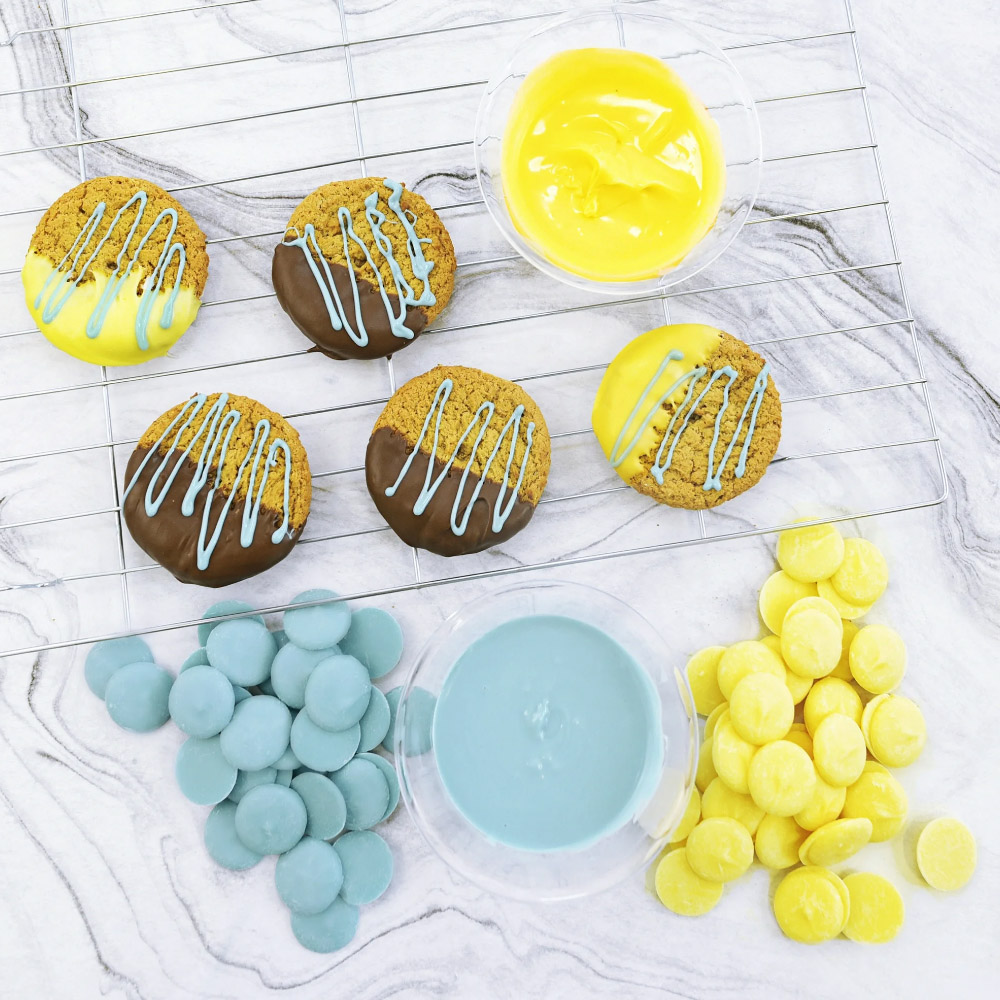 ChocoMaker Yellow Vanilla Flavored Candy Wafers, 12 oz. image 1