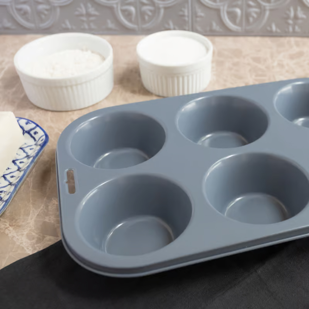 Fox Run Giant Nonstick Muffin Pan, 6 Cavities image 3