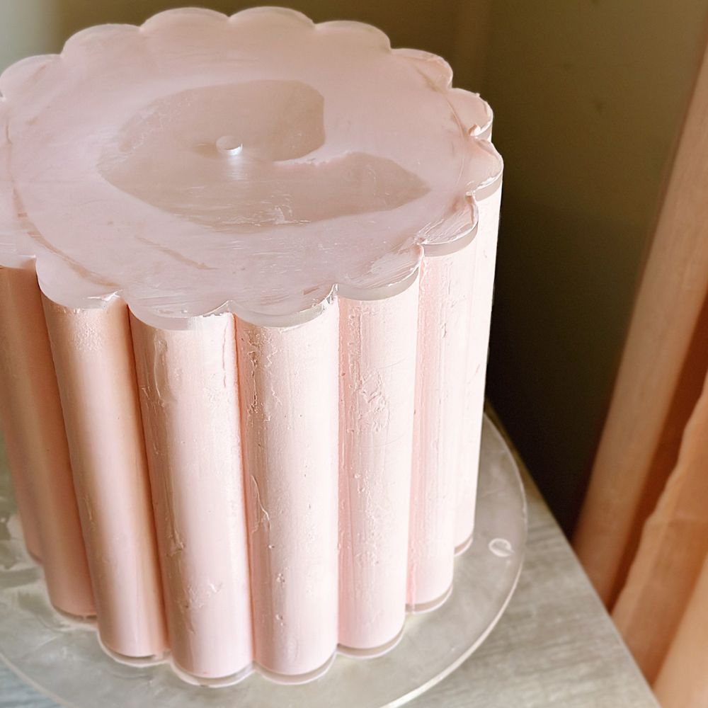 Cake Safe Scalloped Acrylic Discs, 8.25" - Set of 2 image 1