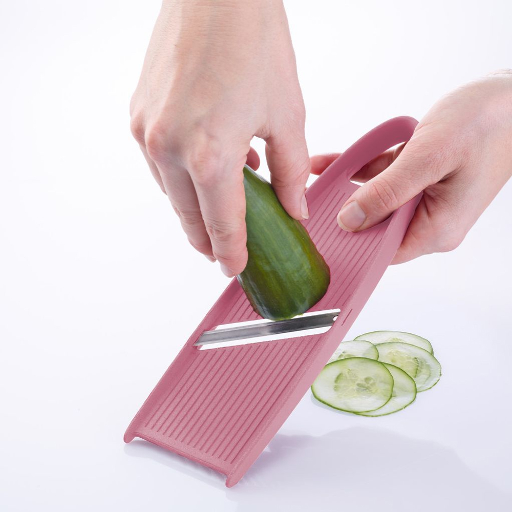 Westmark Pink Vegetable Slicer image 3