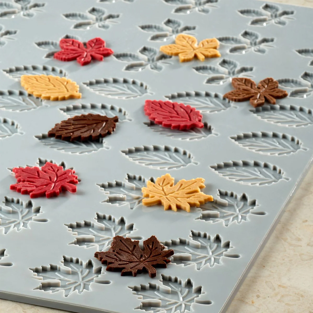 Pavoni FOLIAGE Decorative Silicone Mold, 45 Cavities image 3
