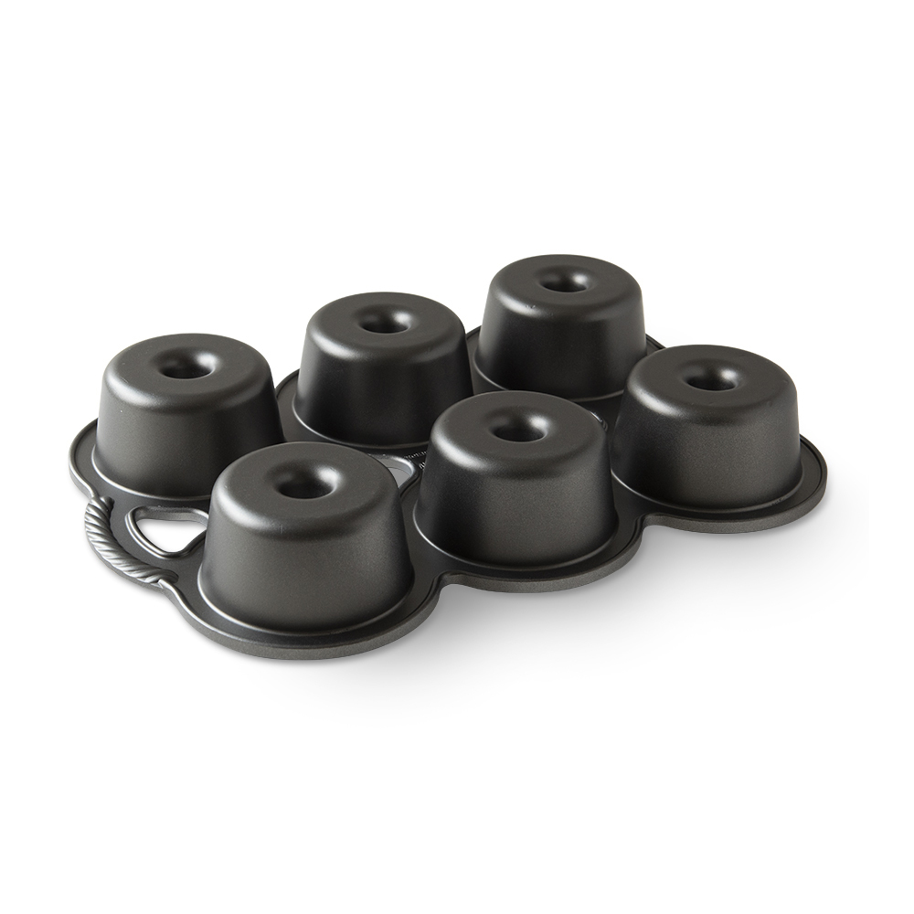 Nordic Ware Mini Angel Food Cakes Pan, 6 Cavities image 4