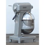 Hobart A200 Mixer 20 Qt, Bowl And 2 Attachments Included, Used Excellent Condition image 2