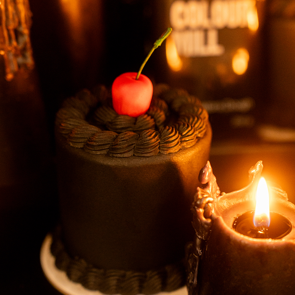 Colour Mill Black Decorators Dough, 8.8 oz. image 2