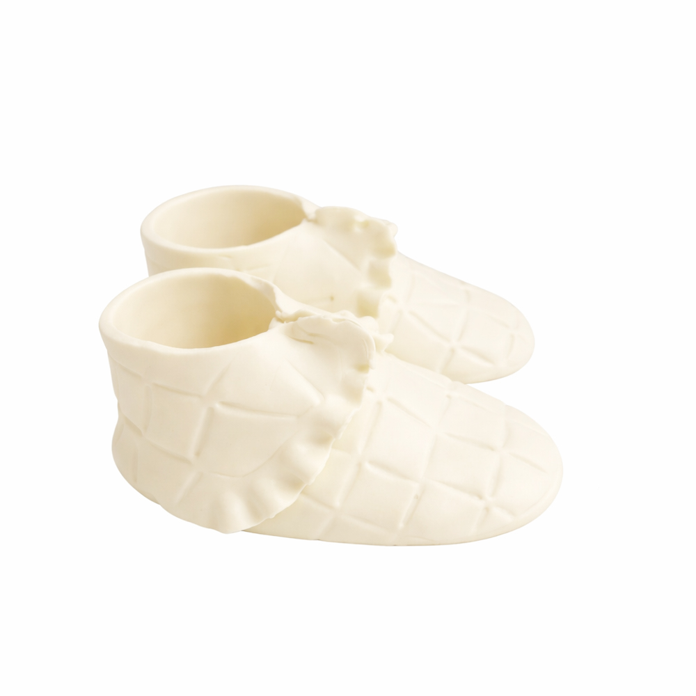 O'Creme Ivory Ruffled Gumpaste Booties, 2.75" x 1.5" - 1 Pair image 1