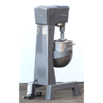 Hobart D300T Mixer 30 Qt, Bowl And 2 Attachments Included, Used Excellent Condition image 2