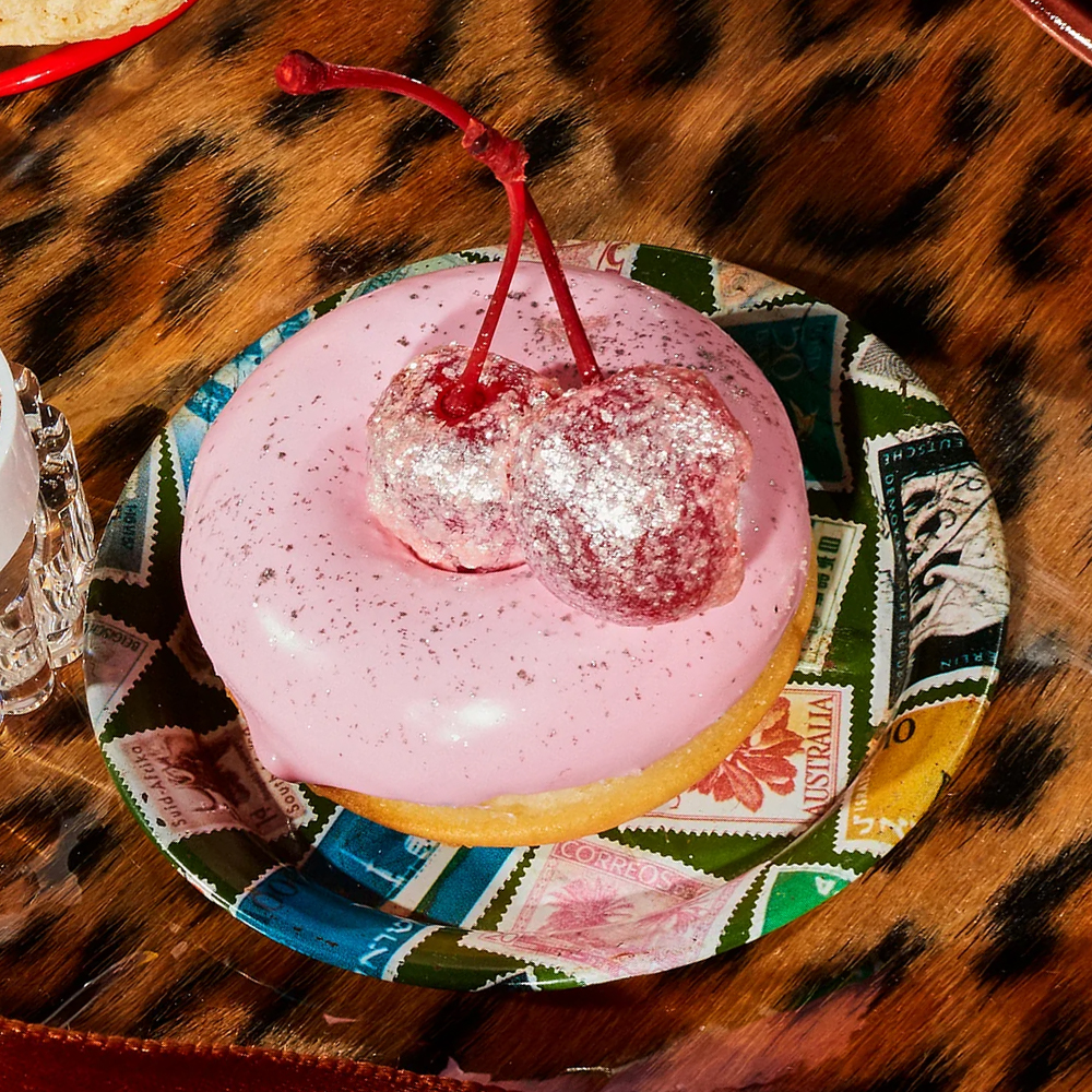 Colour Mill Rose Gold Glitz Blend Edible Glitter Pump, 25 ml. image 2