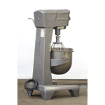 Hobart D300 Mixer 30 Qt, Bowl And 2 Attachments Included, Used Excellent Condition image 2