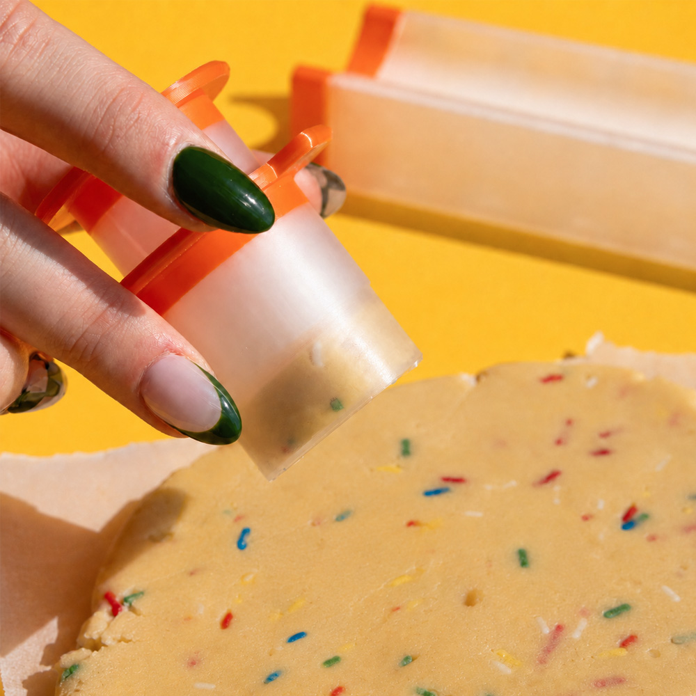 Daisy Makes Large Heart Cake Pop Cutter and Popper image 2