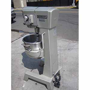 Hobart 30 Quart Mixer Model D-300 Used Great Condition image 3