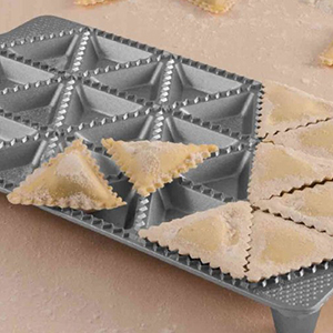 Eppicotispai Ravioli Maker, Makes Twenty-Four 2" Triangles image 2