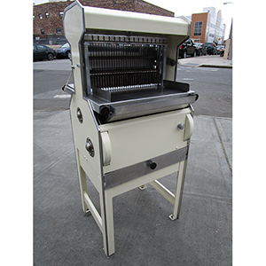 Oliver Bread Slicer 777 1/2," Great Condition image 1