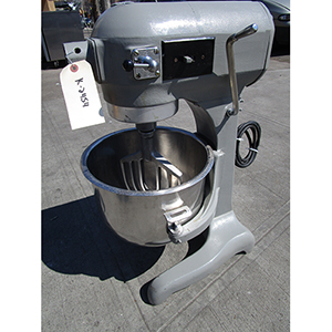 Hobart 20 Quart Mixer A200, Great Condition image 1