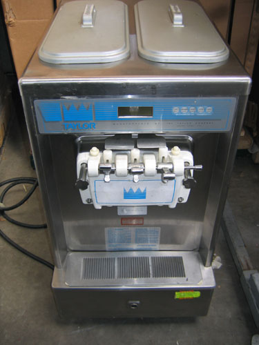 Taylor Soft Serve Ice Cream Machine Twin Twist Taylor 337-27 water Cooled