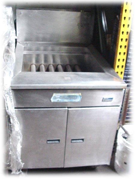 Pitco Donut Gas Fryer - Pitco 24P - USED Screen Size 24" x 24"