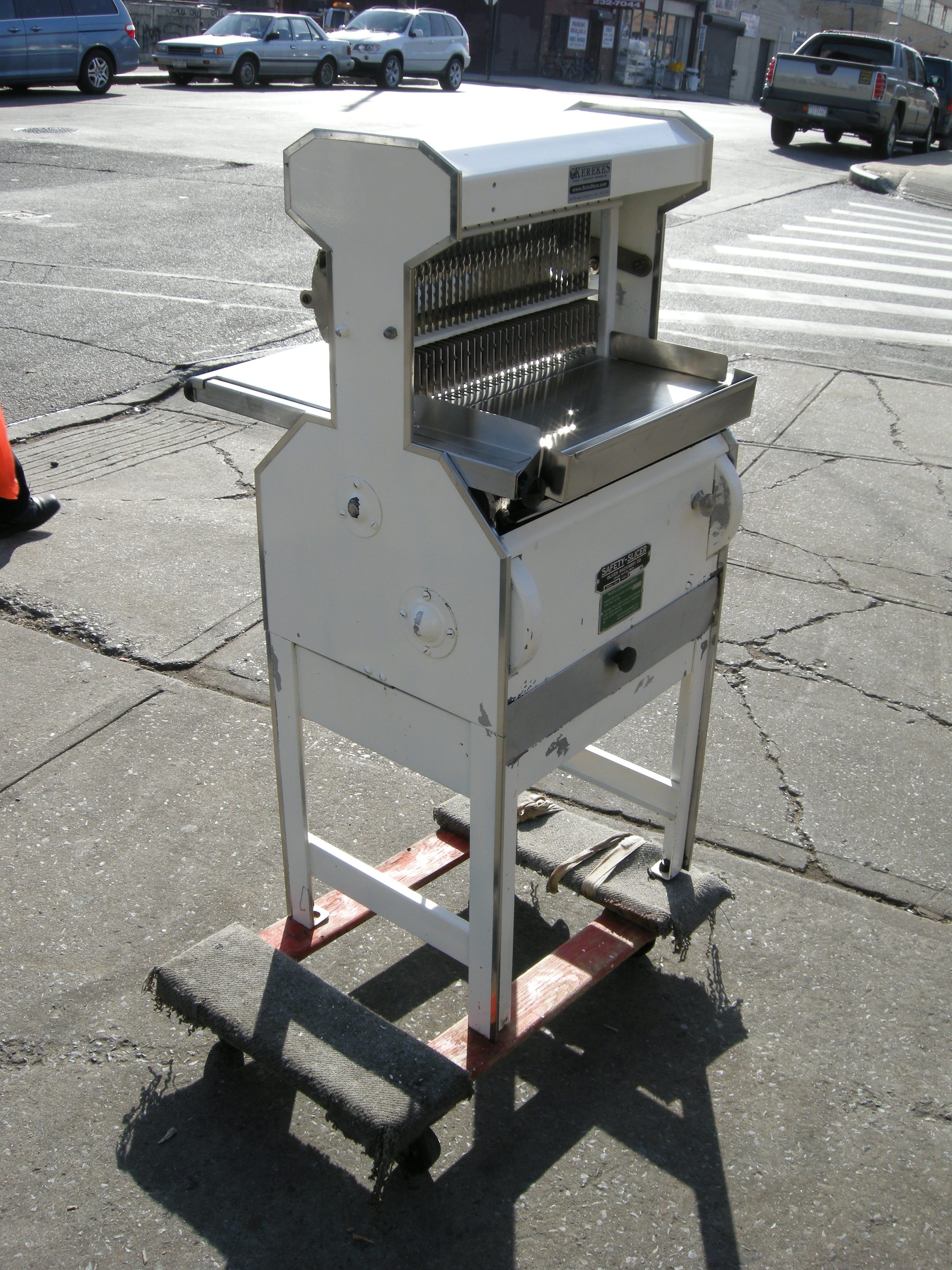 Oliver Model 777 Variety Bread Slicer Floor Model Chrome Finish