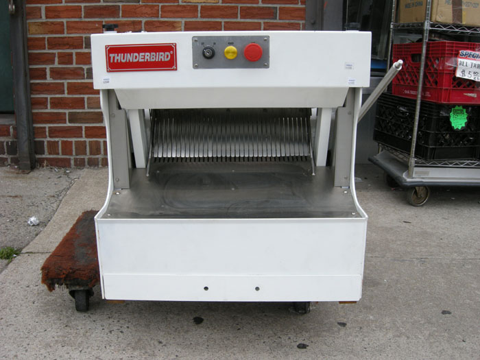 Thunderbird Bread Slicer Model # ARM-608 1/2