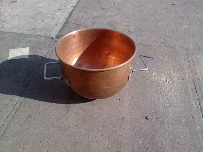 Savage Bros Copper Kettle 24' x 18" Used Very Good Condition