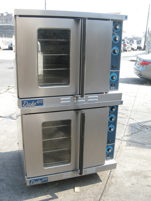 Duke Convection Oven Gas Model 613, 2 Speed, Full Size , Used Very Good Condition