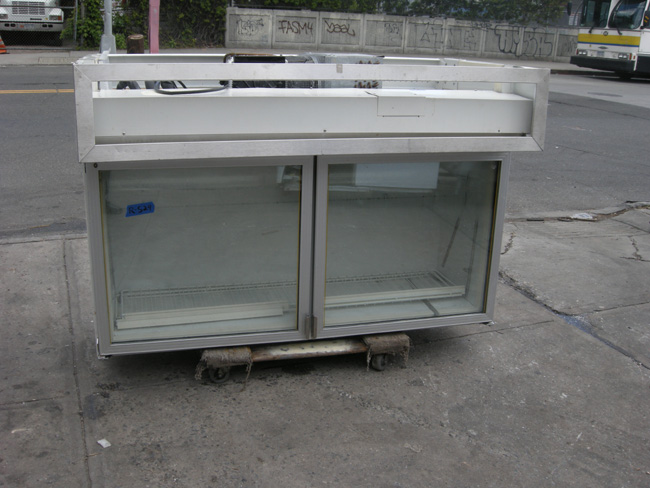 Universal Nolin Counter Top Freezer Model FPC-7 Good Condition