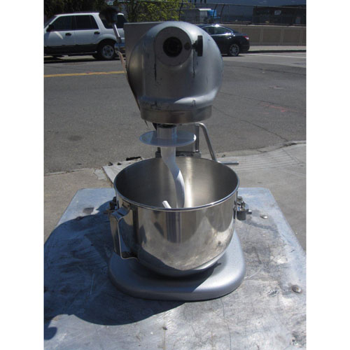 Hobart 5 qt Mixer Model # N50 Used Good Condition 