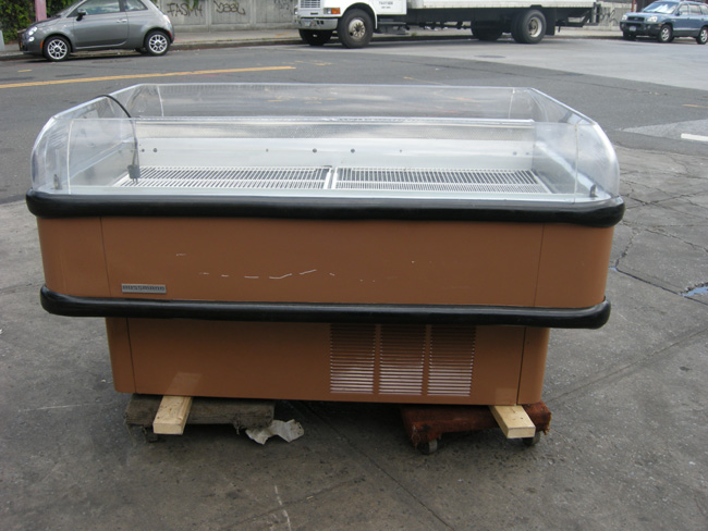 Hussmann Island Merchandiser with Four Sided Curved Glass Used-Condition