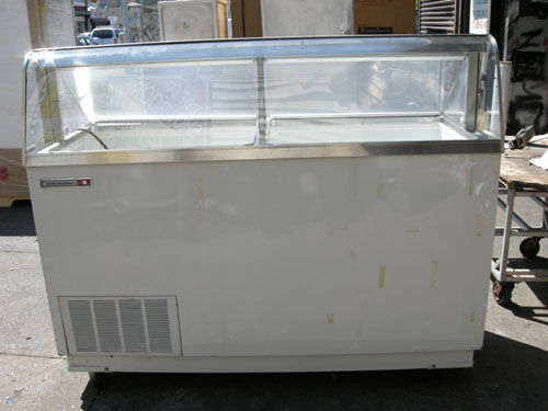 Kelvinator KDC67 Illuminated Visual Dipping Cabinet - Used