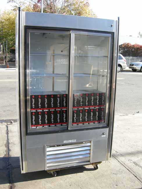 Leader Refrigerated Soda Case Used Excellent Condition