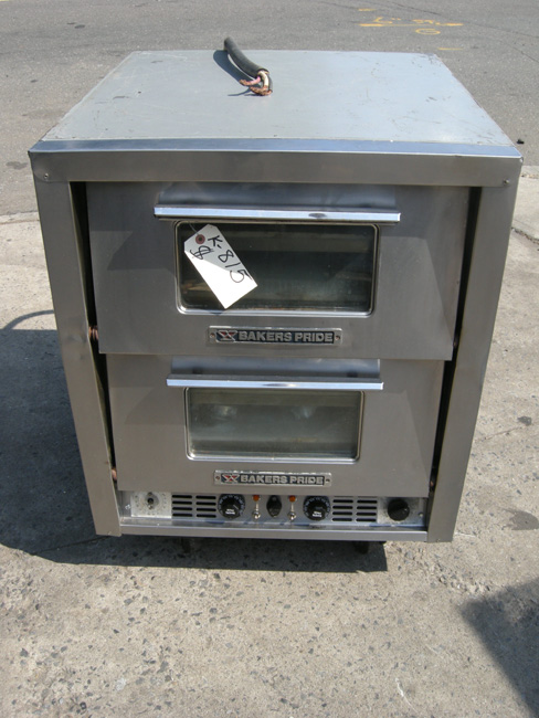 Bakers Pride Electric Countertop Pizza Oven - Bakers Pride P44S-BL - USED