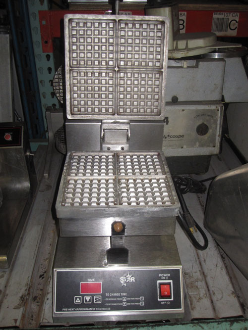 Star Waffel Baker Model # SWB8SQ Used Good Condition