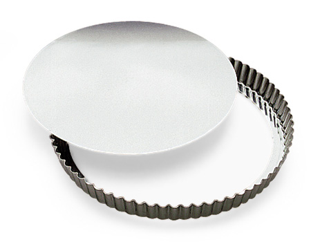 Gobel Round Fluted Tart Pan with Loose Removable Bottom 1" Deep, 9-1/2" Diameter