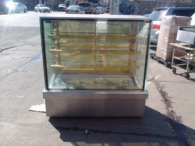 Kinko Refrigerated Display Case Used Very Good Condition