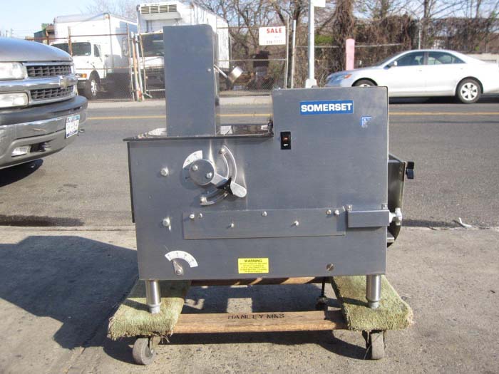 Somerset Compact Bread & Roll Molder Model # CDR 170 Used 