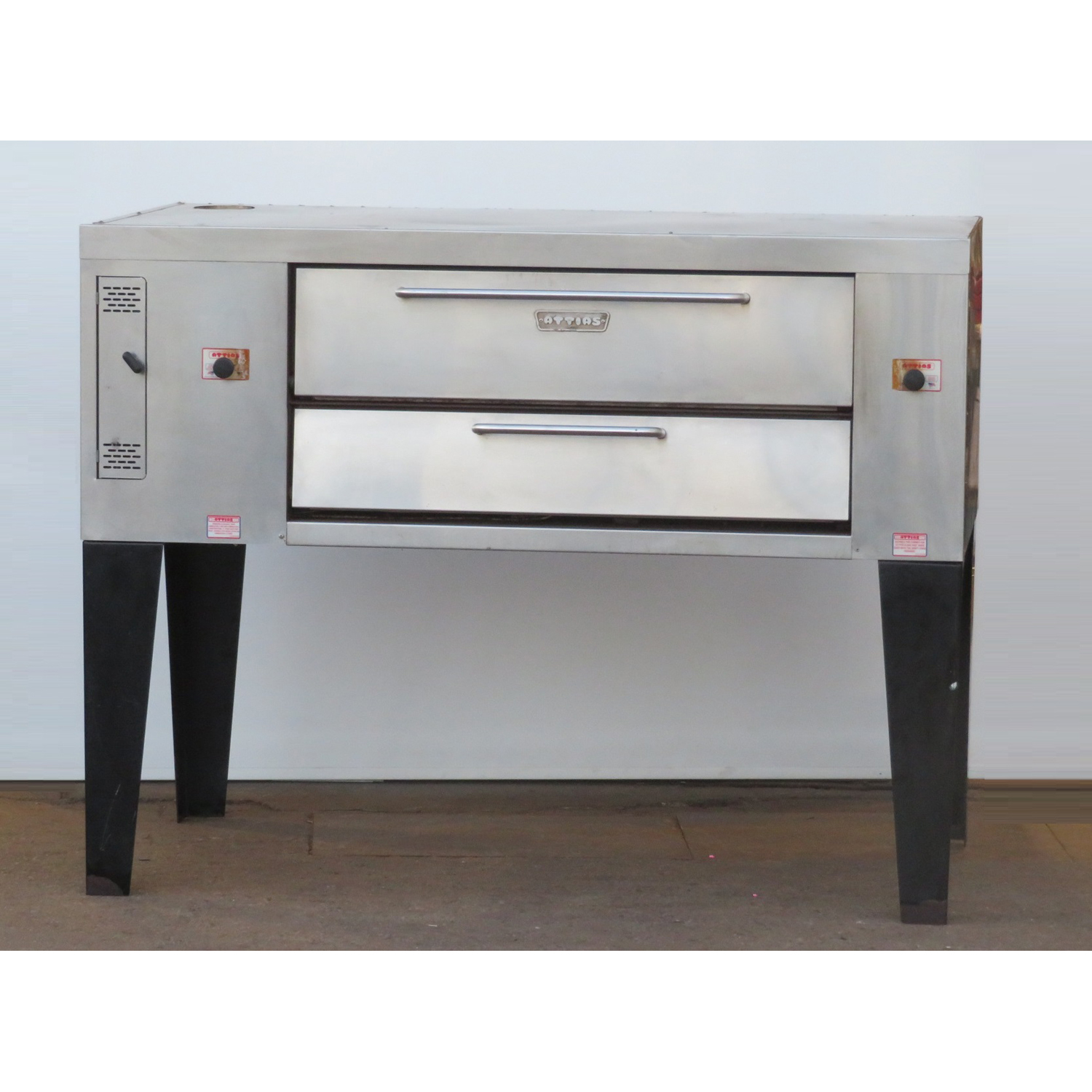 Attias JS6-18 Pizza Oven, Gas, Used Excellent Condition