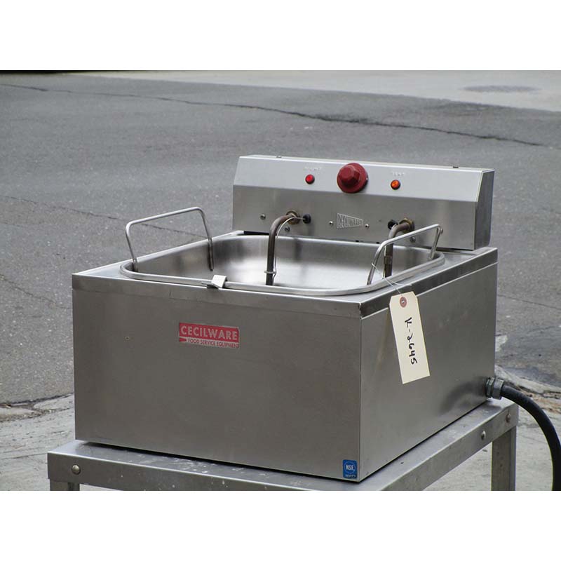 Grindmaster-Cecilware EL-310 Countertop Electric Fryer, Excellent Condition