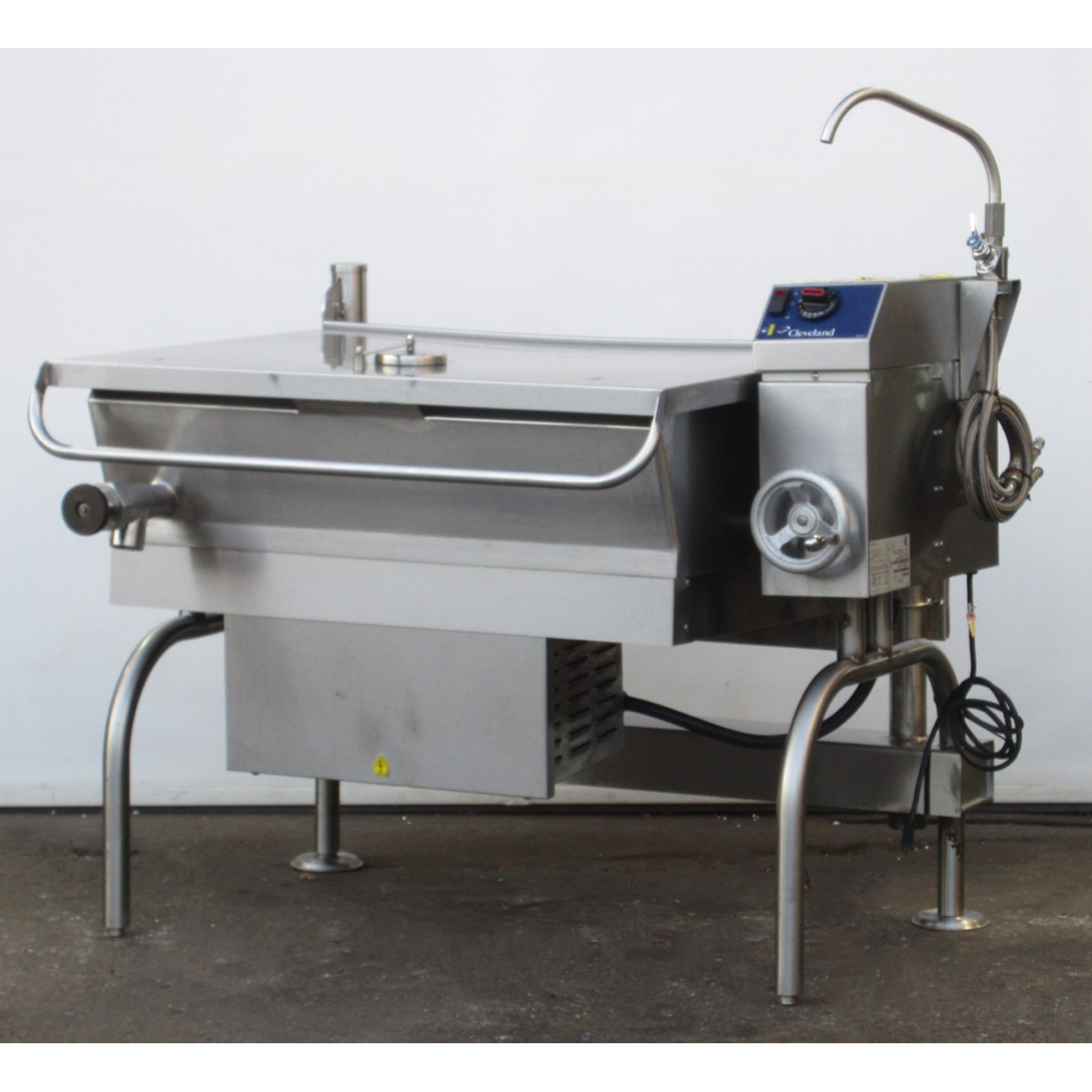 Cleveland SGL-40-T1 Gas Braising Pan Tilting Skillet, Used Excellent Condition