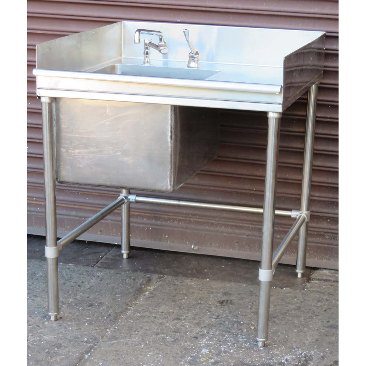 Custom-125 Sink 34"W x 36"D x 37"H, Used Good Condition